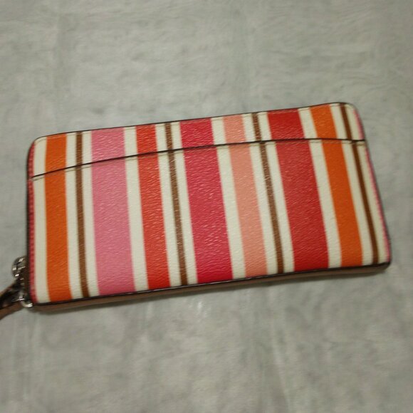 Coach Long Zip Around Coated Canvas w/Leather Trim,, EUC - Picture 4 of 13